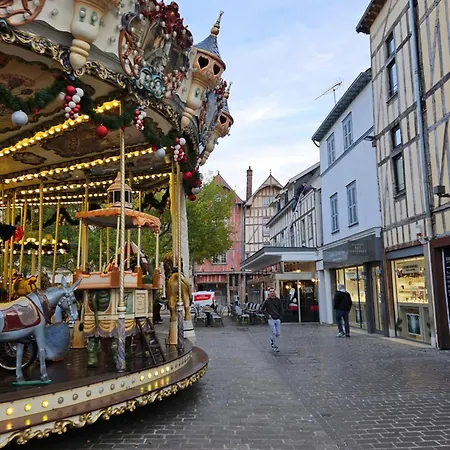 Apartament Hypercentre- Confort Premium - Cinema - Parking Facile Troyes